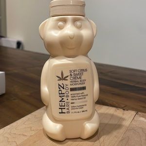 New Hempz limited edition Soft citrus and sweet cream herbal body moisturizer